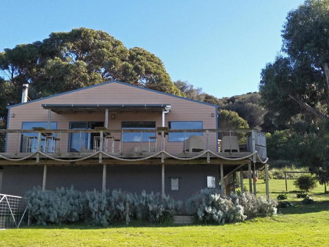 Pine Scrub Beach House - South Australia Travel 1