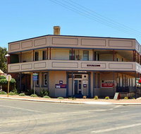 Pingelly Hotel - South Australia Travel