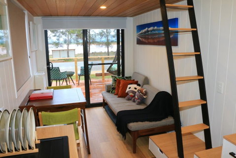 Pink Lake Tiny House - South Australia Travel 3