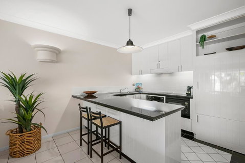 Poolside Apt In Alamanda Beachfront Resort (88) - South Australia Travel 2