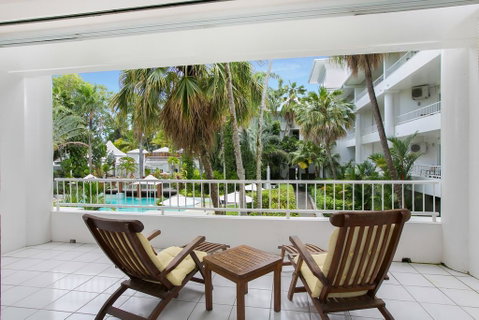 Poolside Apt In Alamanda Beachfront Resort 74 - South Australia Travel 0
