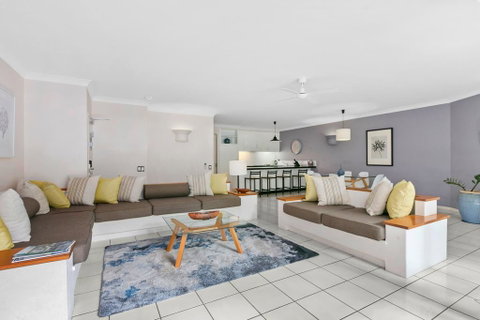 Poolside Apt. In Alamanda Beachfront Resort (41) - South Australia Travel 2