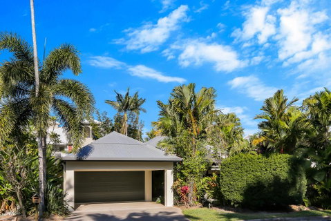 Poppy's Retreat Palm Cove - South Australia Travel 3