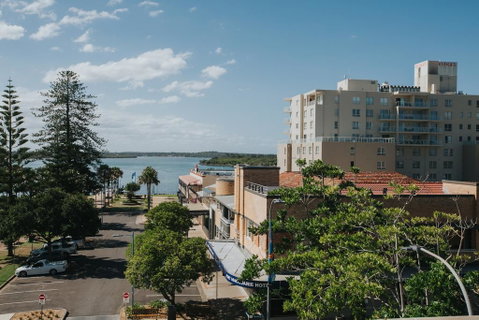 Port Macquarie Hotel - South Australia Travel 0