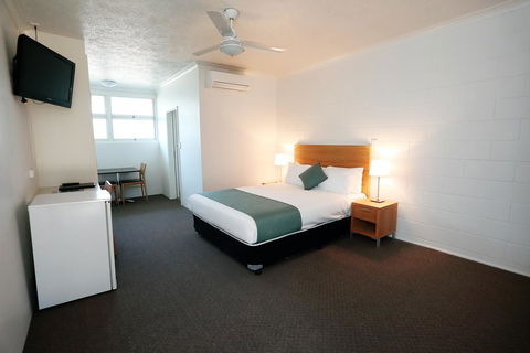 Q Express - South Australia Travel 0