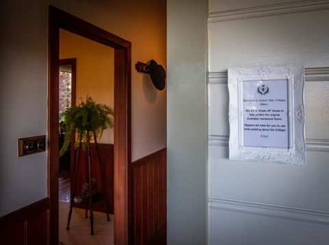Queen Bee Cottage, Milton - South Australia Travel 3