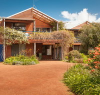 Rainbow House - South Australia Travel