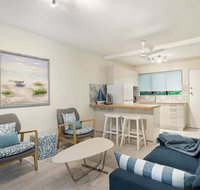 Rare Modern Unit with Private Fenced garden Close to The Beach PC3 - South Australia Travel