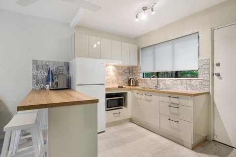 Rare! Modern Unit With Private Fenced Garden Close To The Beach PC3 - South Australia Travel 2