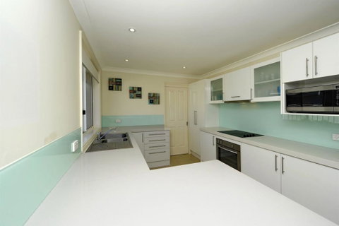 Reef Close, 1/2 - South Australia Travel 0