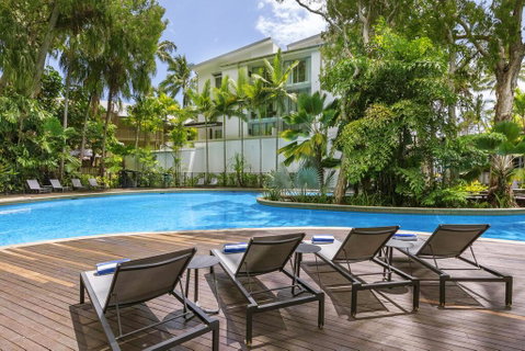 Relax In Palm Cove - South Australia Travel 1