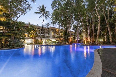 Relax In Palm Cove - South Australia Travel 2