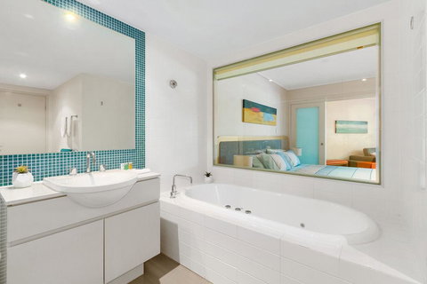 RESORT & SPA WITH PRIVATE PLUNGE POOL 7008/09 - South Australia Travel 2