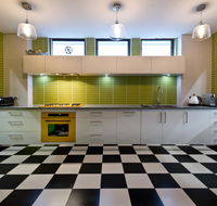 Retro House - South Australia Travel