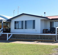 Rising Tide Beach House - South Australia Travel