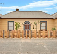 Robinson Cottage - South Australia Travel