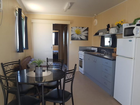 Rocks Retreat Cabin 3 - Lobster - South Australia Travel 0