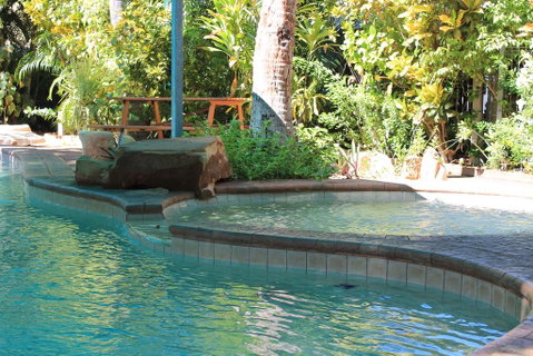 Roey Backpackers And Party Bar - South Australia Travel 0