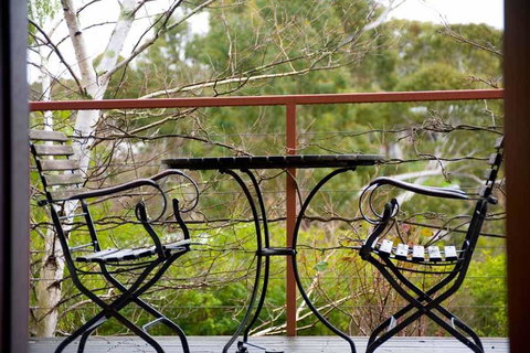 Romantic Treehouse Getaway - South Australia Travel 2