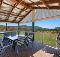 Rosamund House in Broke 4br House in walking distance to Cellar Doors - South Australia Travel