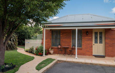 Ross Motel - South Australia Travel 0