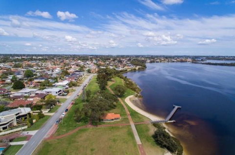 Rossmoyne 2 BEDROOM HOUSE, SELF CHECK IN, Walk To River, Shops, Bus, Trains, Cls To Airport, City, Beaches - South Australia Travel 2