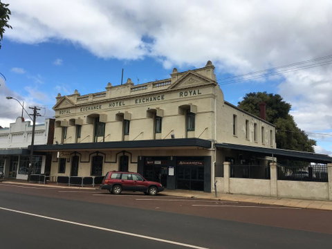 Royal Exchange Hotel - South Australia Travel 0