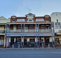 Royal Hotel - South Australia Travel