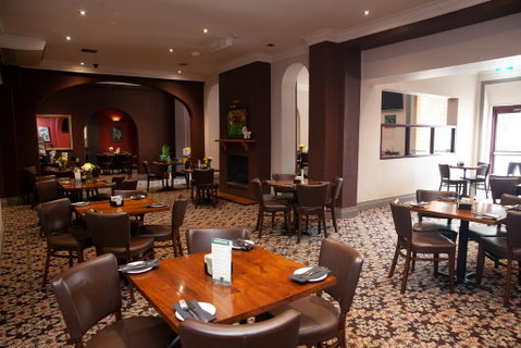 Royal Hotel Singleton - South Australia Travel 1