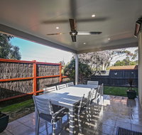 Sails on Chapel Cowes  WiFi - South Australia Travel