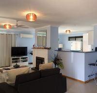 Salty Air Apartments Kingscote Kangaroo Island - South Australia Travel