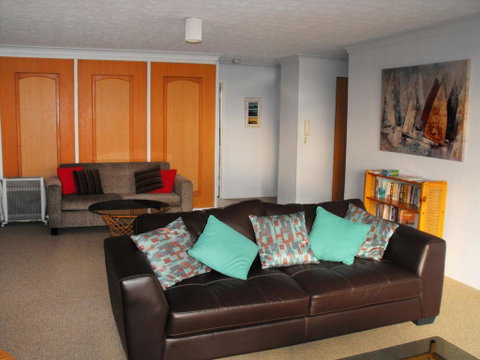 Sandbar, Unit 203, 1-3 Head Street - South Australia Travel 2