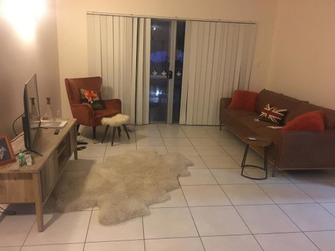 Sandys Shared Appartment - South Australia Travel 3