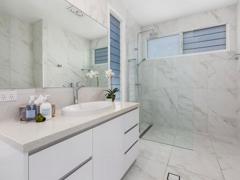 SEA SHELLS ON SEASIDE - South Australia Travel 2