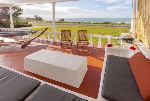 Seascape Beach House - South Australia Travel 1