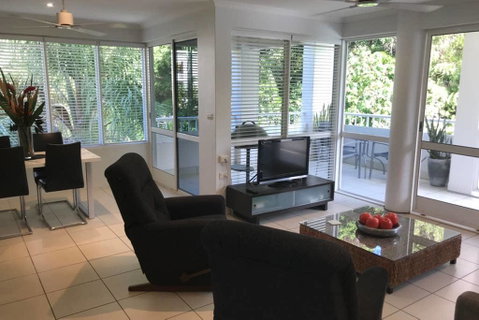 Secluded Tropical Apartment - South Australia Travel 0