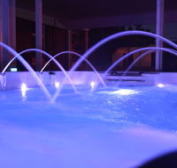 Semaphore Sea Breeze - Family Beach-Heated Pool Holiday