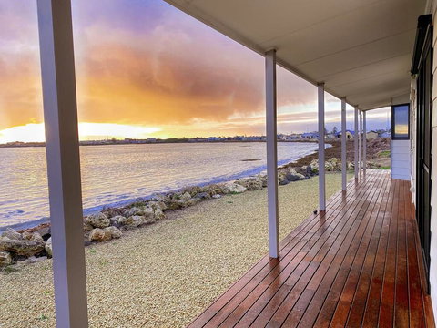 Smart Beach House @ Pelican Point - South Australia Travel 0