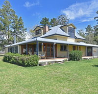 Soldiers Cottage picturebook vineyard home - South Australia Travel