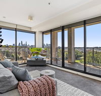 Spacious and Sunny Modern Apartment with City View - South Australia Travel