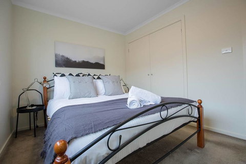 Spacious Lovely 5Beds Home@Point Cook - South Australia Travel 2