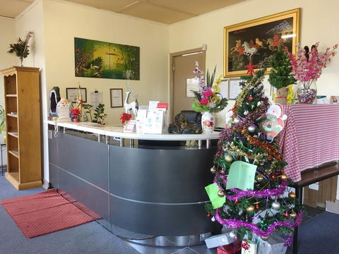 Statesman Motor Inn - South Australia Travel 1