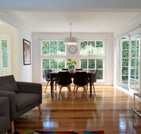 Strahan House - South Australia Travel