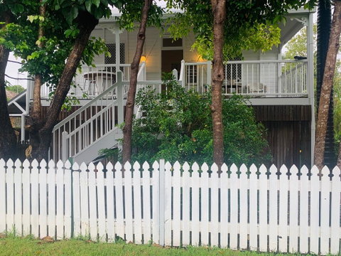 Stranded In Oz Stay In Relaxing Environment, FREE WIFI, NETFLIX, POOL, AIR CON - South Australia Travel 0