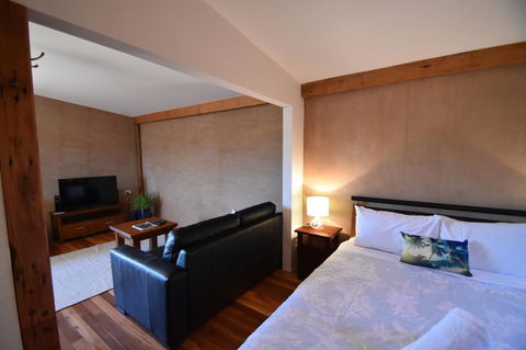 Studio 59 Holiday Home - South Australia Travel 3