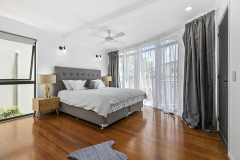 Stunning Beach Front Villa At Castaway Cove - South Australia Travel 2