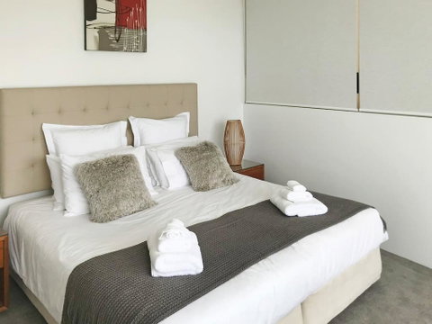 Stunning Views, Air On Broadbeach!Wine, Wifi, Parking - South Australia Travel 2
