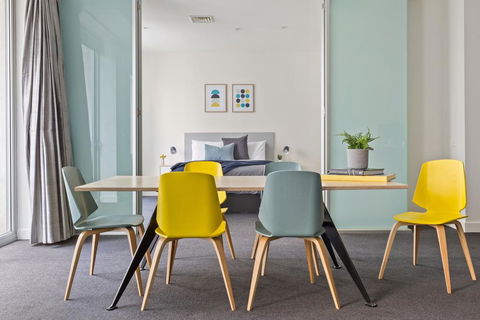 Stunning, Central Huge CBD Pad, Free WiFi, Netflix - South Australia Travel 0