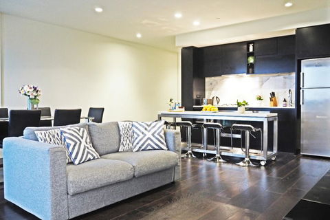 STYLISH 2BR 2BTH + CAR = HEART OF SOUTH YARRA - South Australia Travel 2