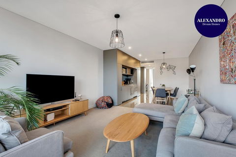 STYLISH CAMPERDOWN APARTMENT And PARKING INC - South Australia Travel 0
